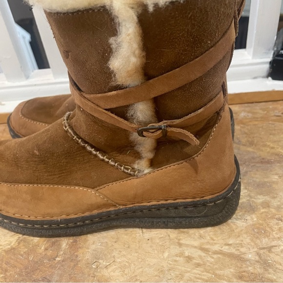 Cabela’s Crescent Ridge Short Shearling Boot Size 10 Winter Tan Brown suede EUC - Picture 3 of 9